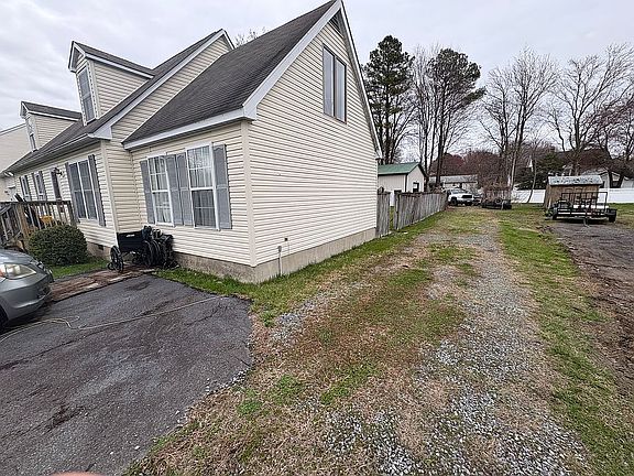 4th image of 606 Old Love Point Rd