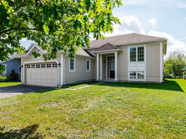 252 Spruce St, Clearview, ON L0M 1S0