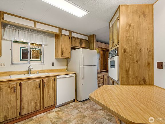 5th image of 4248 A Street SE #205