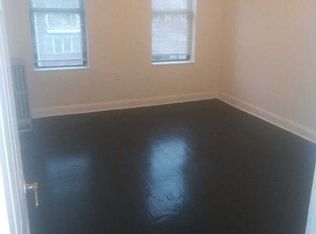 11818 14th Rd APT 3, College Point, NY 11356