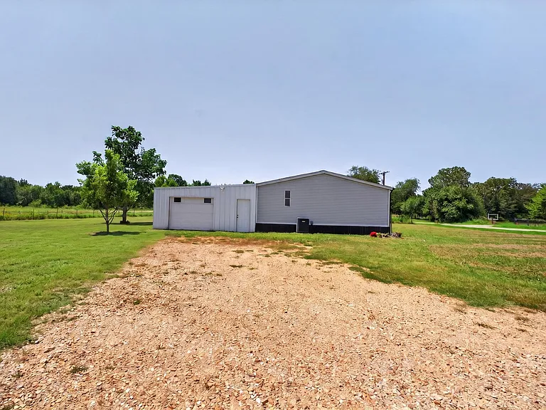 875 W Farm Road 71 — Photo 38