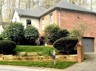 1224 Idlewilde Heath Dr, Winston Salem, NC 27106