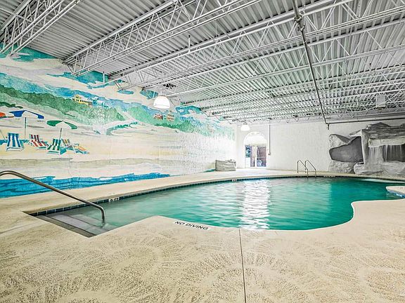 2nd image of 224 E Garden St APT 214