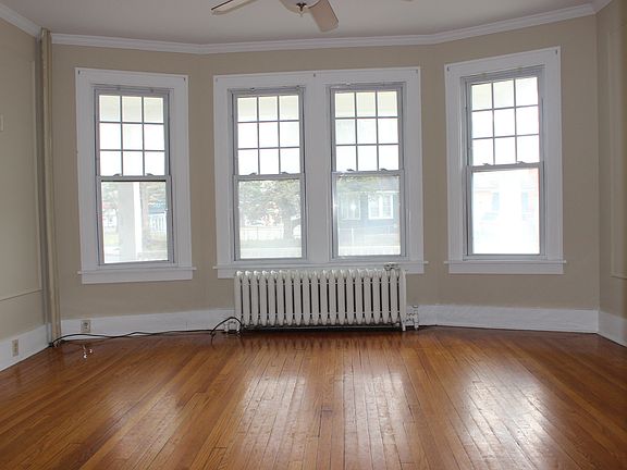 5th image of 4 Kate St Floor 1