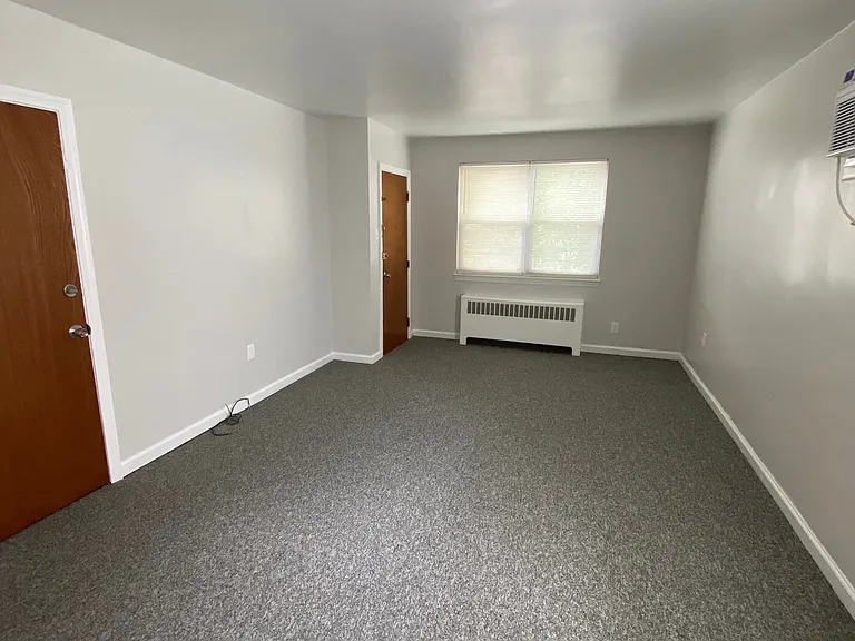 1128 Faunce St #1 — Photo 3