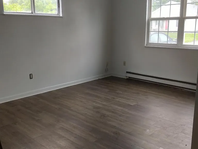 501 N Campus Ave #2 — Photo 6