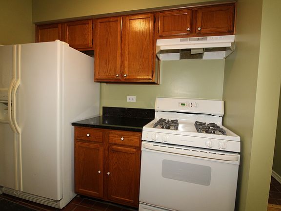 5th image of 353 W Birchwood Ave