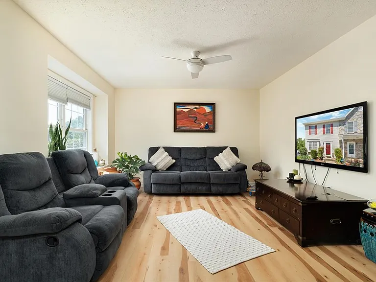 140 Founders Way — Photo 22