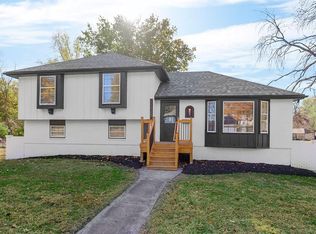11925 Sycamore Ave, Grandview, MO 64030