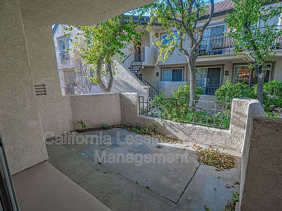 3rd image of 24107 Del Monte Dr Unit 17