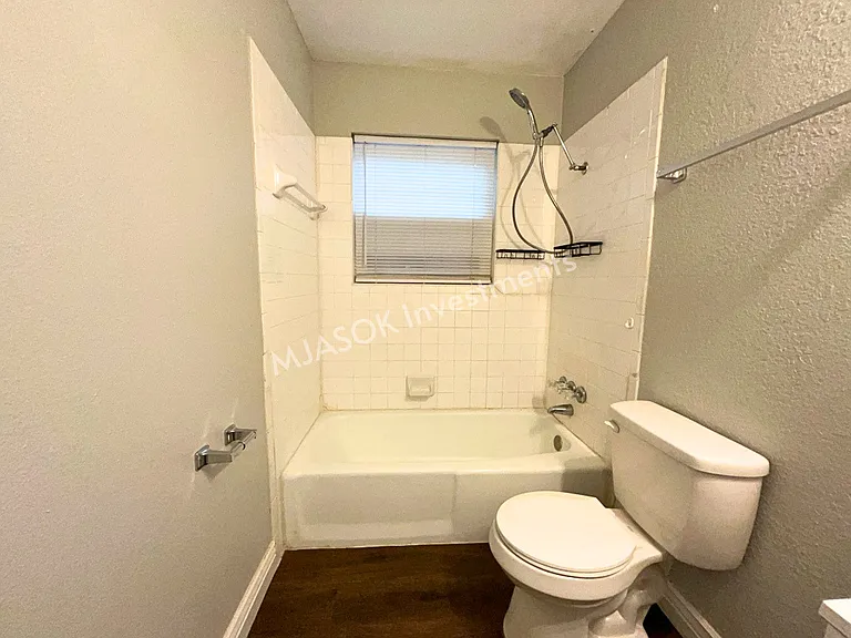 2709 NW Hilltop Dr — Photo 17