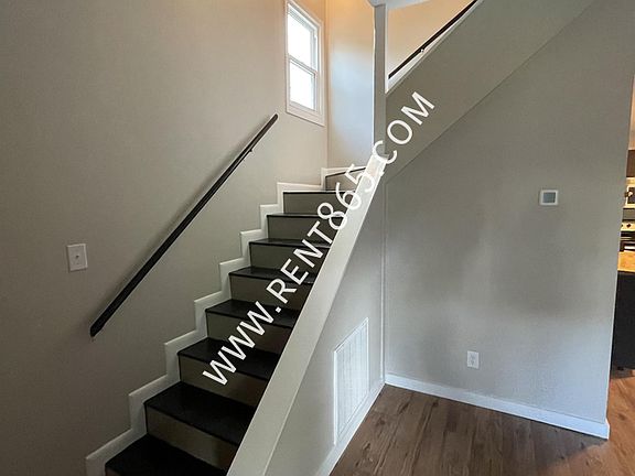 5th image of 112 Carrick St #2