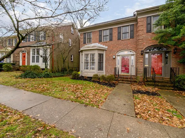 1130 Providence Ln, Lexington, KY 40502