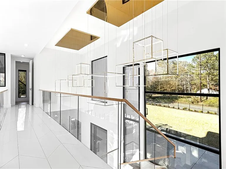 3600 Lower Roswell Rd — Photo 39