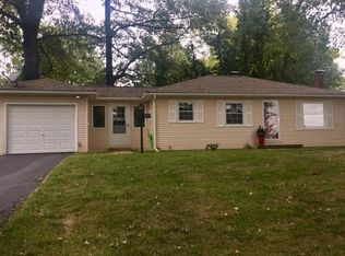 609 W Main St, Lebanon, IL 62254