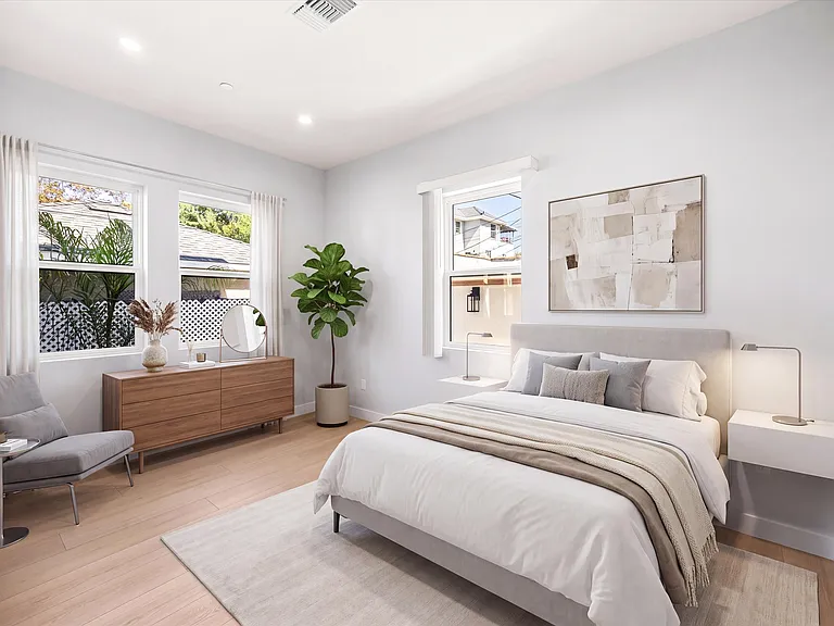 1714 Del Valle Ave #B — Photo 4
