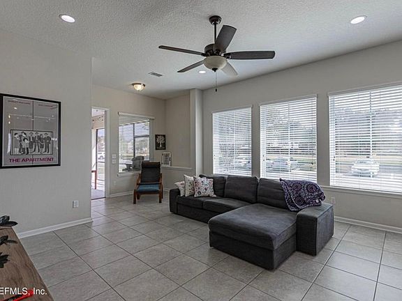 4th image of 170 Southern Oak Dr