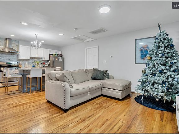 3rd image of 96 N 15th St Floor 2