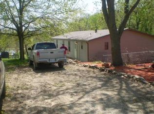 4699 SE Kickapoo Dr, Lathrop, MO 64465