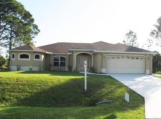 707 Oro Ave S, Lehigh Acres, FL 33974