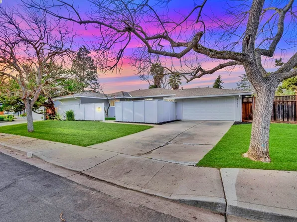 2252 Colonial Ct, Walnut Creek, CA 94598