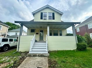 343 Billings Rd, Quincy, MA 02170