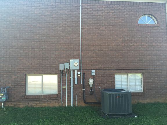 5th image of 455 Barbara Sue Ln