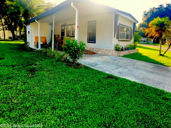 1020 Laurel Ct NE, Palm Bay, FL 32907