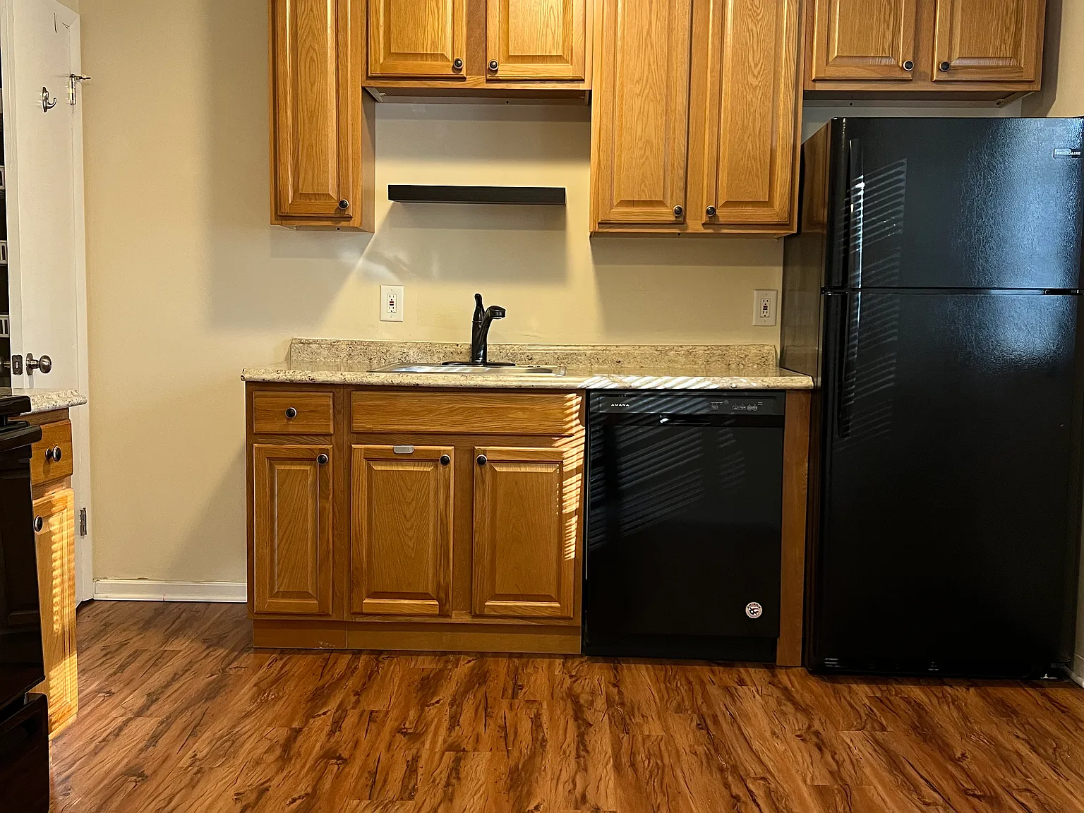 508 Berkshire Ln, — Photo 2
