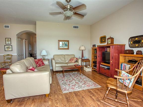 4th image of 8096 Queen Palm Ln APT 232