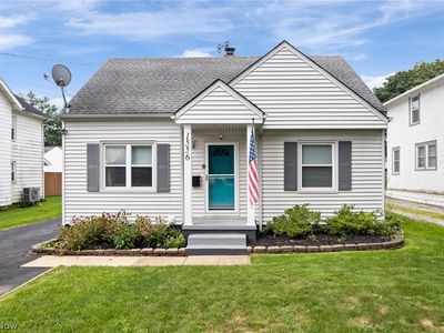 1556 Campbell St, Cuyahoga Falls, OH, 44223