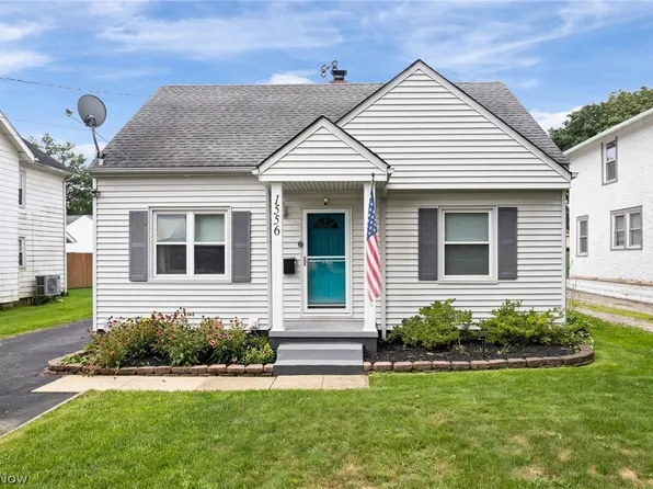1556 Campbell St, Cuyahoga Falls, OH 44223