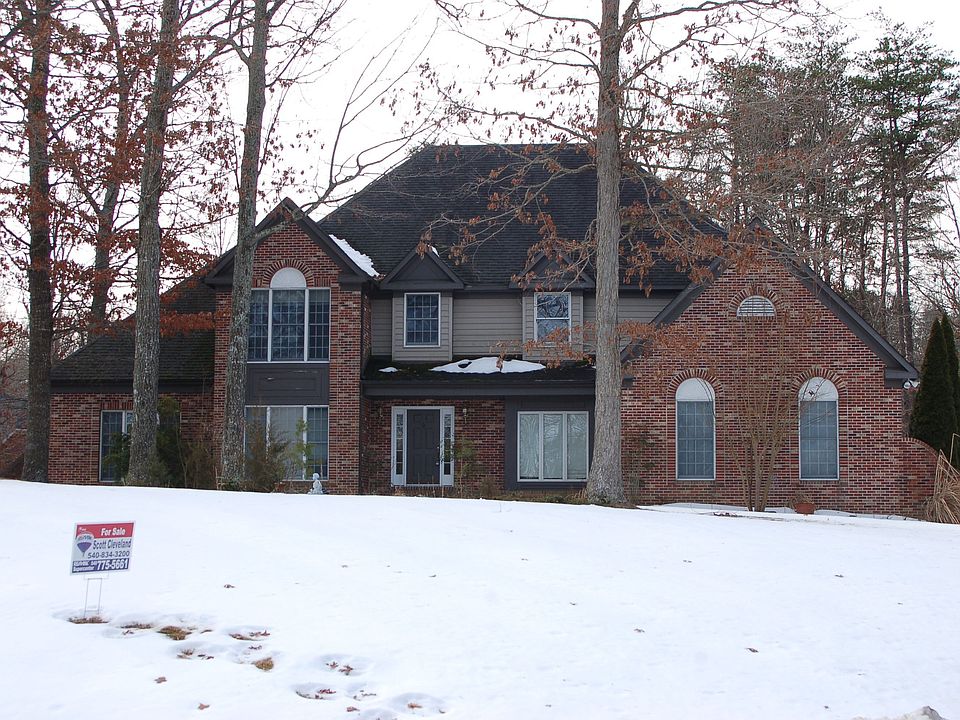 1st image of 8800 Windtree Ct