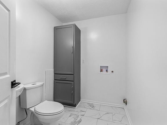 5th image of 3800 Wiano Dr