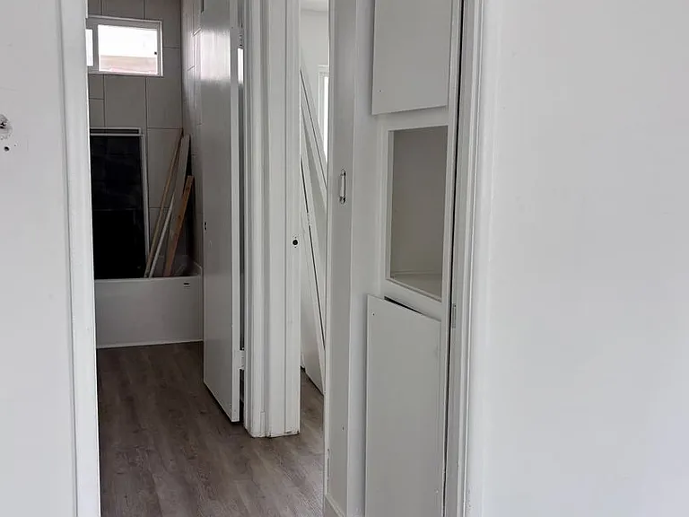 125 S Croft Ave — Photo 5