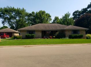 403 Hillside Ave, Ottawa, IL 61350