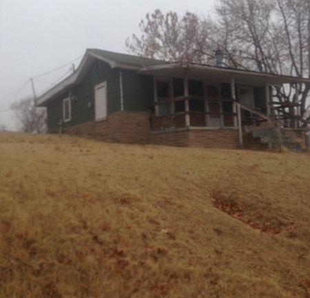 2nd image of 215 N 30th St