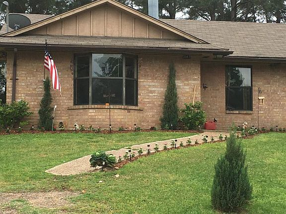 2nd image of 3947 Oak Hill Dr