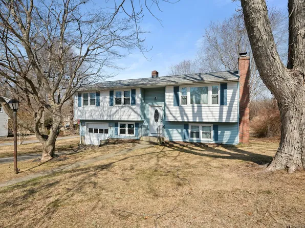 225 Thames Street, New London, CT 06320