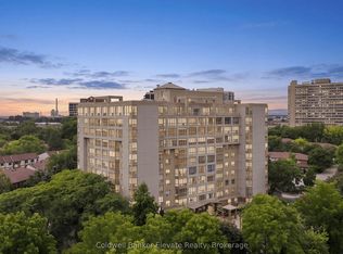 1110 Walden Cir #312, Mississauga, ON L5J4R3