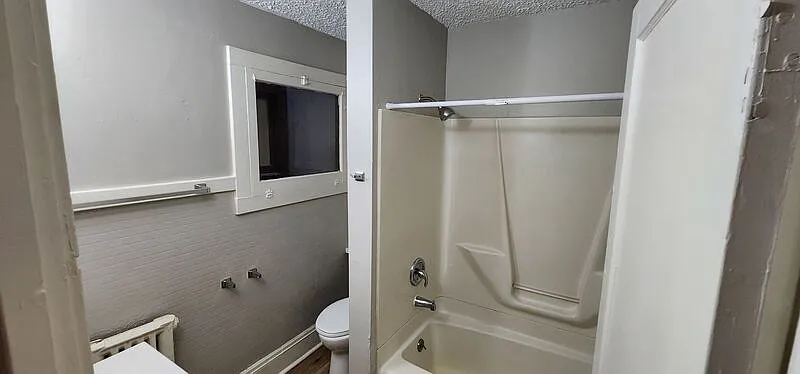 2 bed, 1.0 bath, 800 sqft, $1,400 — Photo 4