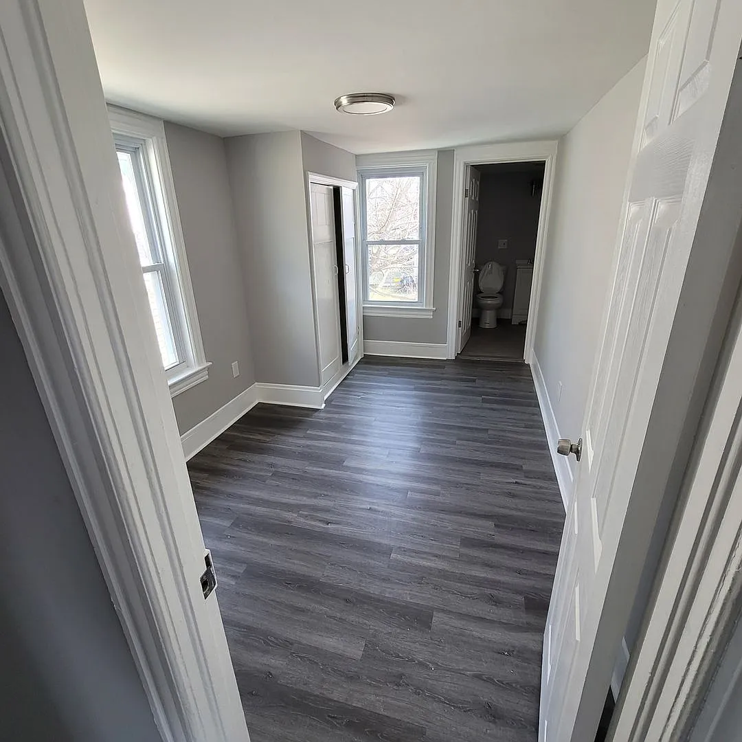 Newly Renovated 3 bedroom, 1.5 Bath House-Ready for move in! — Photo 2