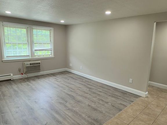 2nd image of 90 Ridgewood Ln #75-24