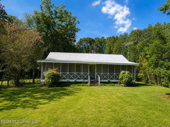505 W 10th Ave, Lumberton, MS 39455