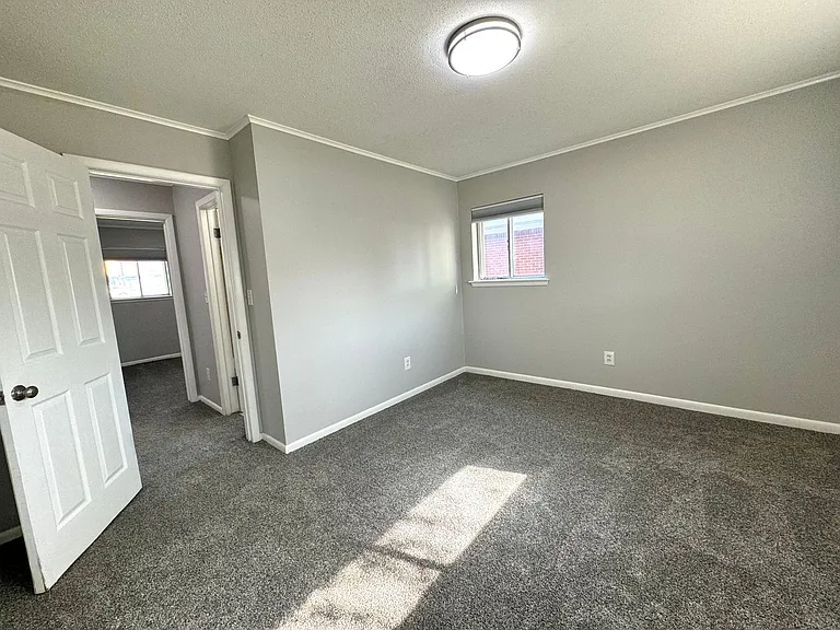 1105 N Fern Ave — Photo 28