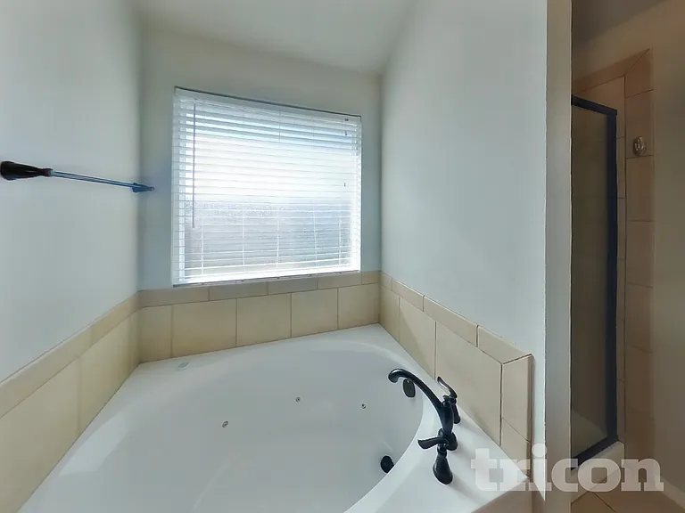 1713 Meadowlark Ln — Photo 7