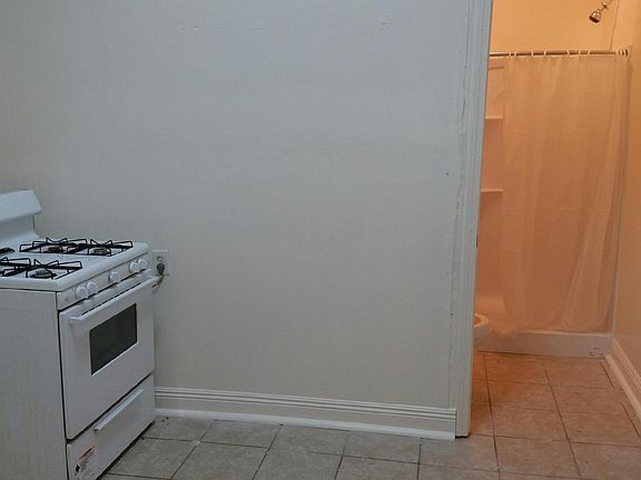 3rd image of 1611 Prytania St #2