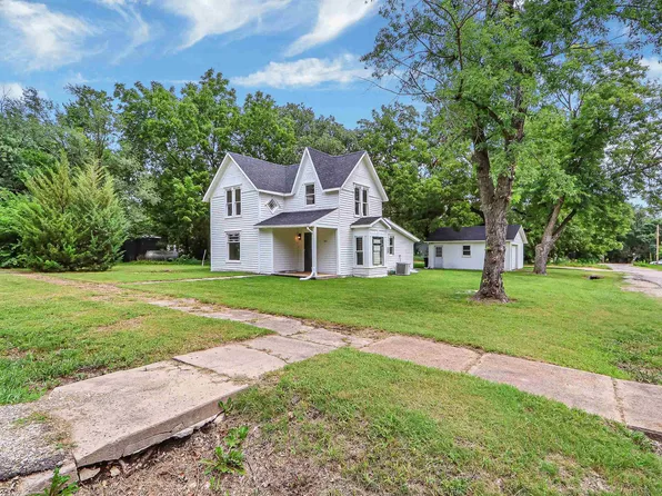 204 N Billings St, Riley, KS 66531