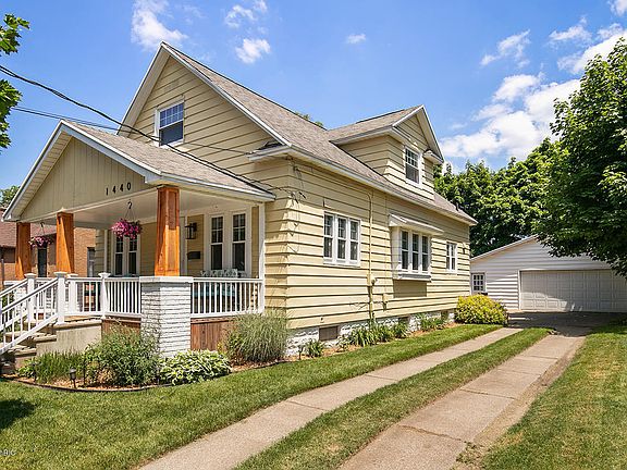2nd image of 1440 Escott Ave NW