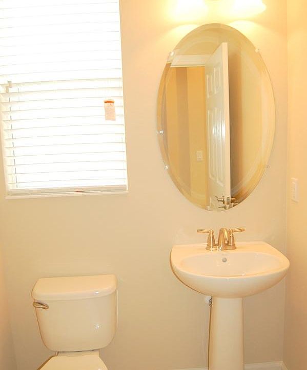 1st image of 33 Bella Woods Dr